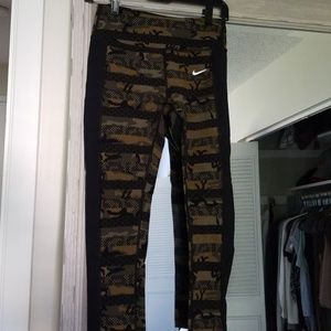 Nike Dri-Fit Camo leggings